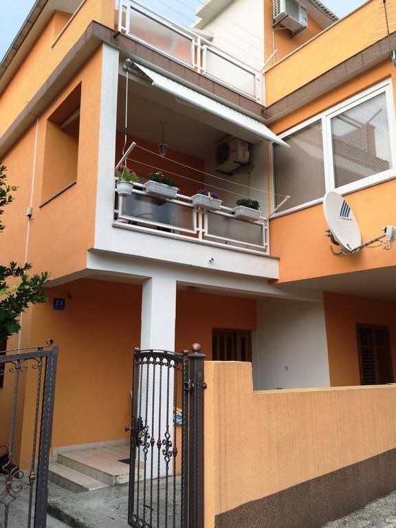 Appartement House Aria