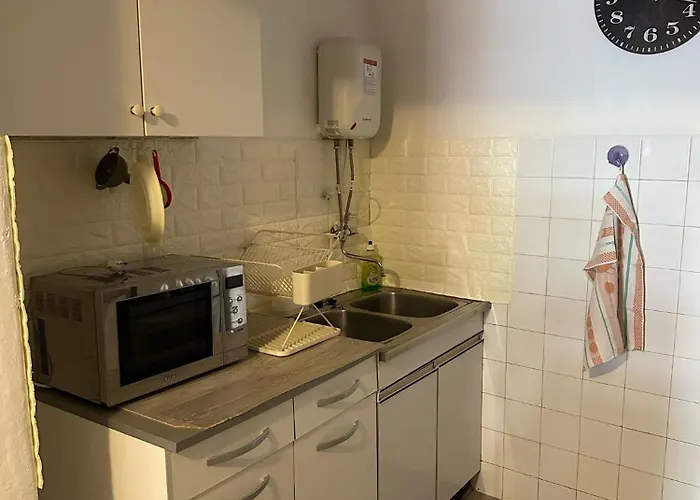 Apartment House Aria